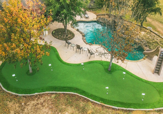 Putting Greens - custom designed synthetic lawns